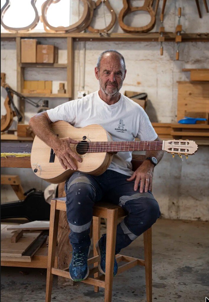 A maker in the Studio Dubbeld workshop